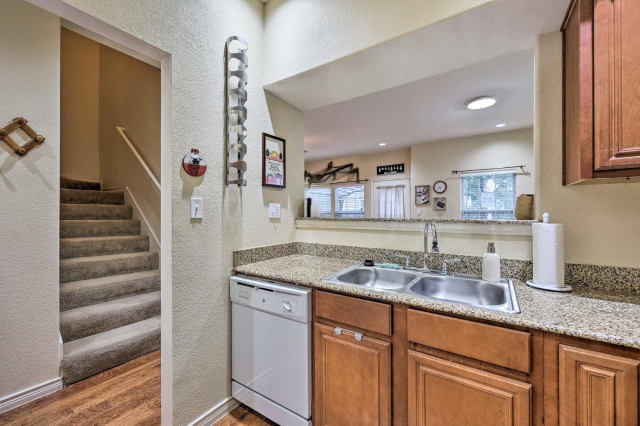 Inviting Afton Townhome With Hot Tub, Walk To Lake! Exterior photo