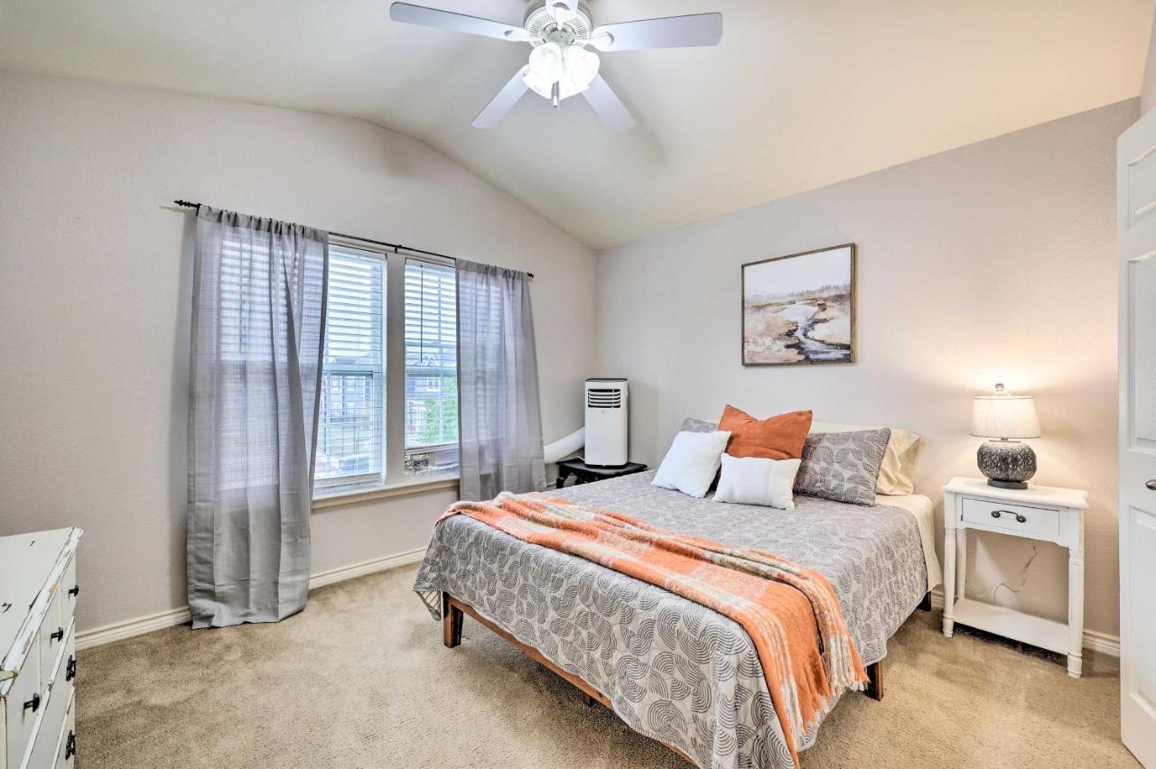Inviting Afton Townhome With Hot Tub, Walk To Lake! Exterior photo